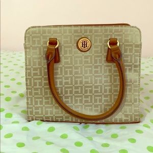 Tommy Hilfiger purse